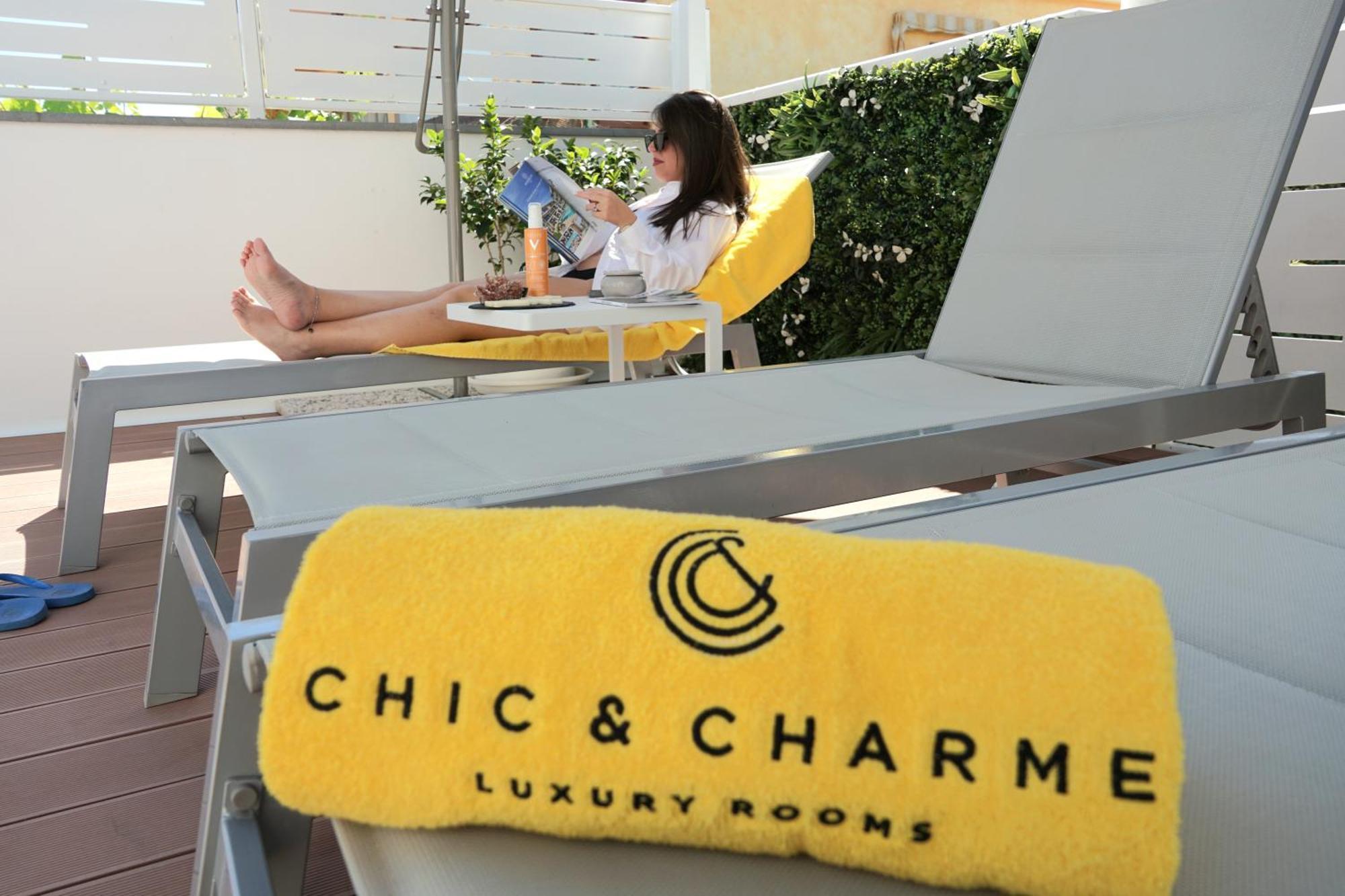 Chic & Charme Luxury Rooms オルビア エクステリア 写真